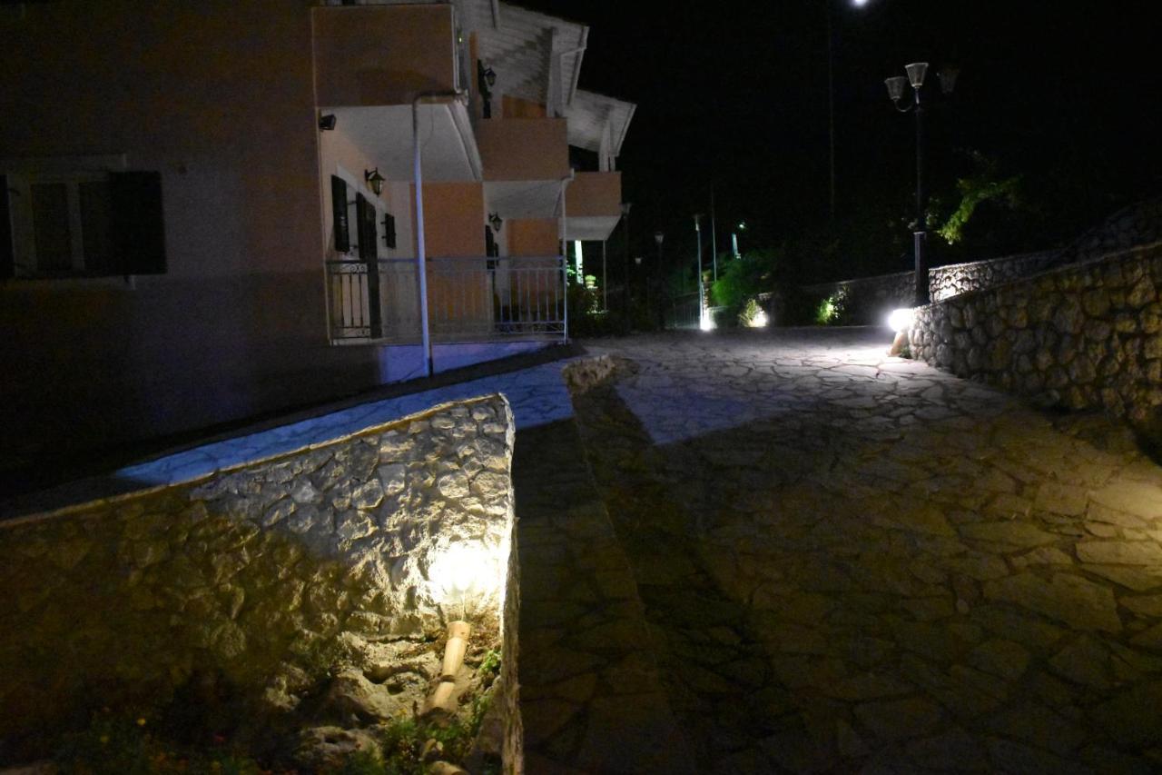 Estate Dafnopanagia Villa Magda Asprogerakata Luaran gambar